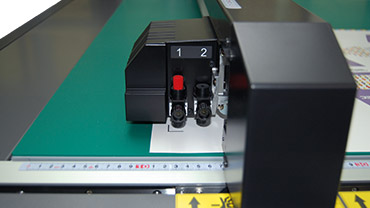 Flachbettschneideplotter FCX2000 Hardware